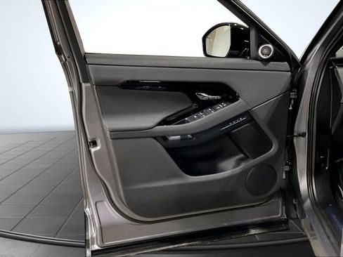 Used 2024 Land Rover Range Rover Evoque Dynamic SE image 25