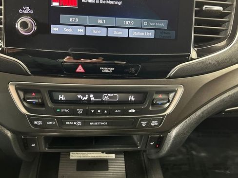 Used 2022 Honda Passport EX-L image 13