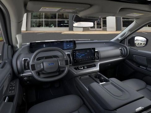 New 2026 Ford Expedition Max Platinum w/ Driver's Package image 9