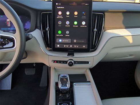 New 2026 Volvo XC60 B5 Ultra w/ Protection Package Premier image 15