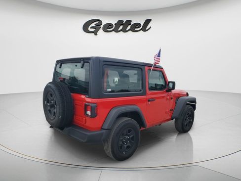 Used 2022 Jeep Wrangler Sport AWD/4WD image 5