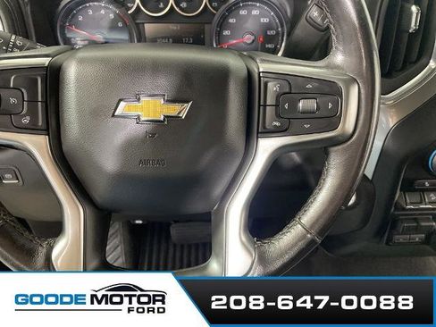 Used 2021 Chevrolet Silverado 1500 LT w/ Z71 Off-Road Package AWD/4WD image 15