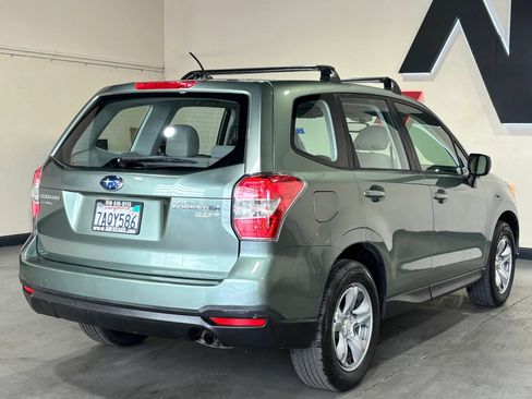 Used 2014 Subaru Forester 2.5i AWD/4WD image 7