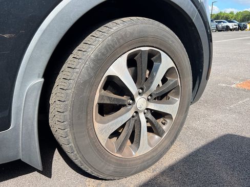 Used 2016 Kia Sorento EX FWD image 7