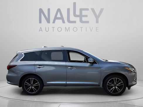 Used 2017 INFINITI QX60 FWD w/ Deluxe Technology Package image 6