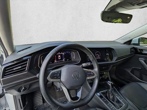 Used 2024 Volkswagen Jetta SEL FWD image 10
