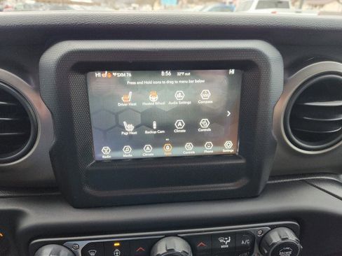 Used 2018 Jeep Wrangler Sport image 33