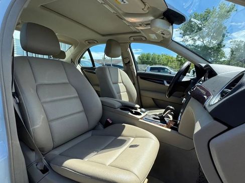 Used 2013 Mercedes-Benz C 250 Sedan image 10