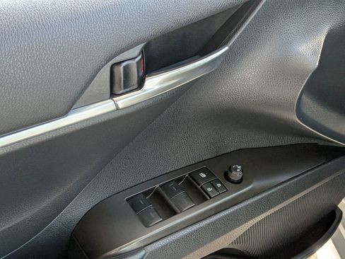 Certified 2023 Toyota Camry SE w/ Convenience Package image 9