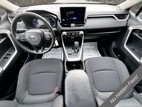 Used 2023 Toyota RAV4 LE AWD/4WD image 14