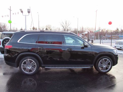 Used 2022 Mercedes-Benz GLS 450 4MATIC image 4