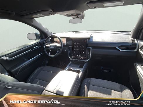 Used 2025 GMC Acadia Elevation image 34