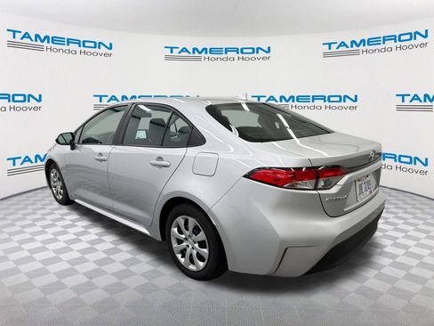 Used 2024 Toyota Corolla LE FWD image 3