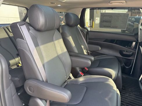 New 2026 Kia Carnival SX Prestige FWD image 15