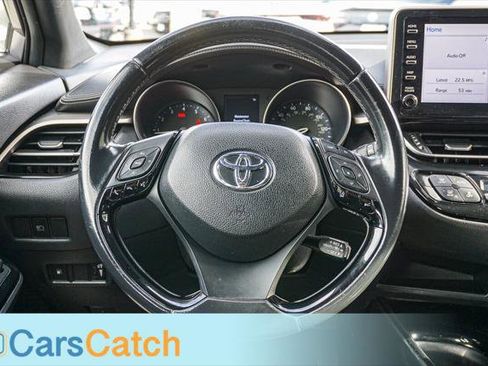 Used 2019 Toyota C-HR XLE image 25