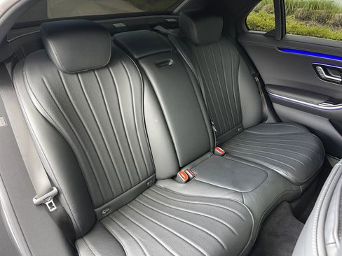 Used 2022 Mercedes-Benz S 500 4MATIC image 16