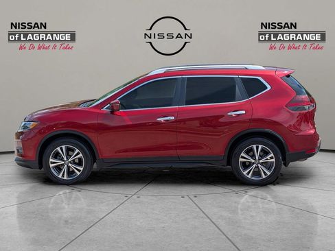 Used 2019 Nissan Rogue SV w/ Premium Package FWD image 8