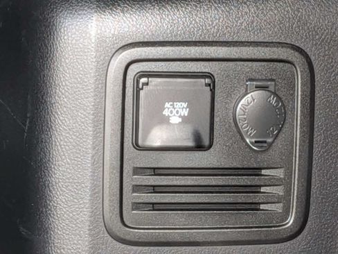 Used 2022 Toyota 4Runner TRD Off-Road Premium AWD/4WD image 11