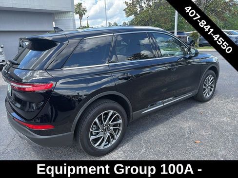 Used 2022 Lincoln Corsair FWD image 2