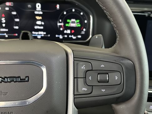 Used 2026 GMC Sierra 1500 Denali AWD/4WD image 14