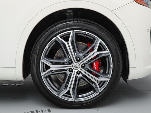 Certified 2023 Maserati Levante Modena AWD/4WD image 21