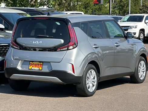 Certified 2023 Kia Soul LX FWD image 4