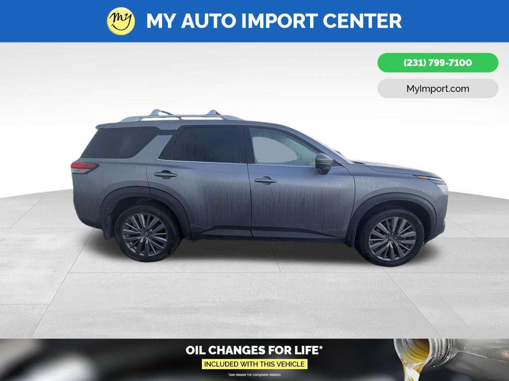 Used 2024 Nissan Pathfinder SL w/ SL Premium Package AWD/4WD image 6
