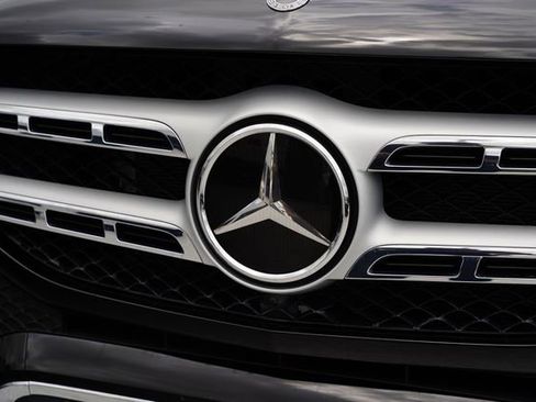 Used 2023 Mercedes-Benz GLS 450 4MATIC image 20