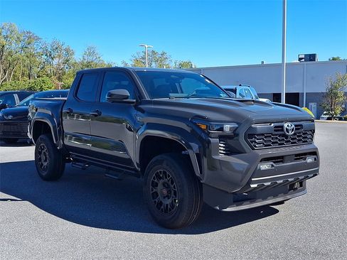 New 2025 Toyota Tacoma TRD Sport image 3