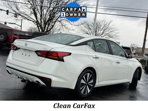 Used 2019 Nissan Altima 2.5 SV image 3