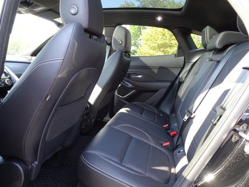 Certified 2024 Jaguar E-PACE R-Dynamic SE AWD/4WD image 20