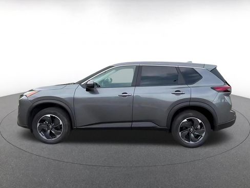 Used 2025 Nissan Rogue SV FWD image 9
