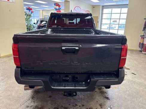 Used 2026 Toyota Tacoma TRD Off-Road w/ TRD Off Road Premium Package image 10