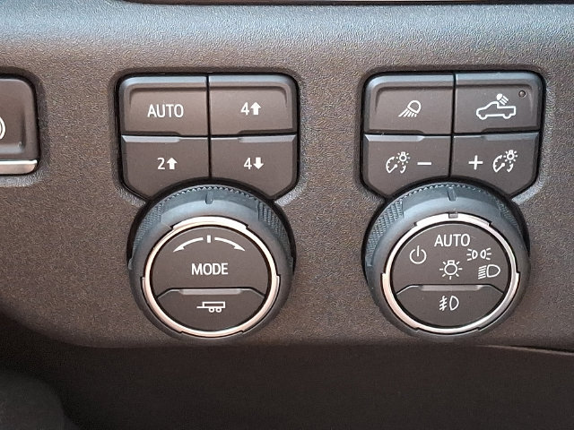 Used 2026 Chevrolet Silverado 1500 High Country w/ High Country Premium Package AWD/4WD image 26