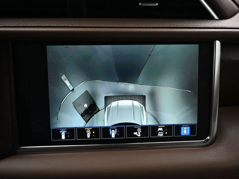 Used 2022 GMC Yukon XL Denali w/ Max Trailering Package image 22