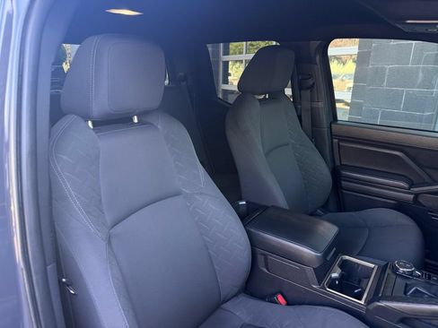Used 2024 Toyota Tacoma SR5 AWD/4WD image 44