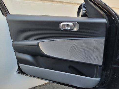 Used 2024 Hyundai Ioniq 6 SE RWD image 27