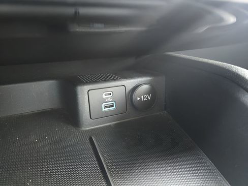 Used 2022 Ford Escape SE w/ Cold Weather Package image 25