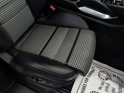 Used 2023 Porsche Cayenne Turbo S image 55