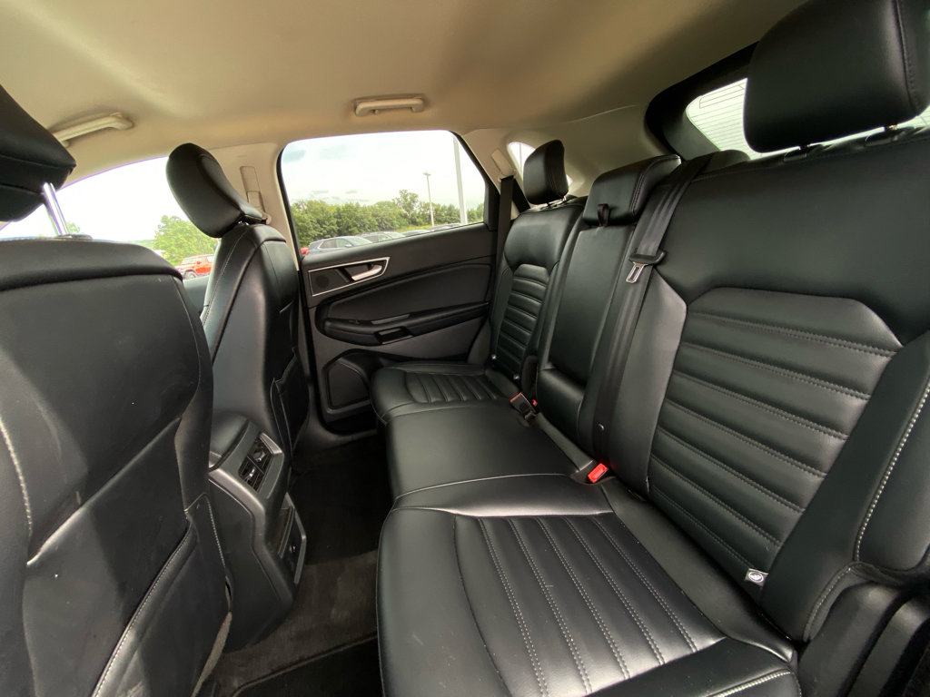 Used 2024 Ford Edge SEL AWD/4WD image 11