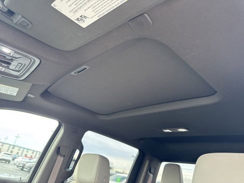 Used 2020 GMC Sierra 1500 SLT w/ SLT Premium Plus Package image 16