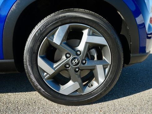 Used 2022 Hyundai Venue SEL w/ Cargo Package image 30