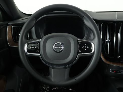Used 2024 Volvo XC60 T8 Ultimate AWD/4WD image 8