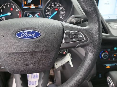 Used 2018 Ford Escape SE w/ SE Sync 3 Package FWD image 37