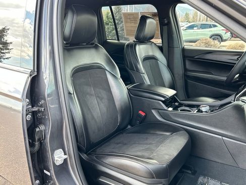 Used 2023 Jeep Grand Cherokee Altitude image 18