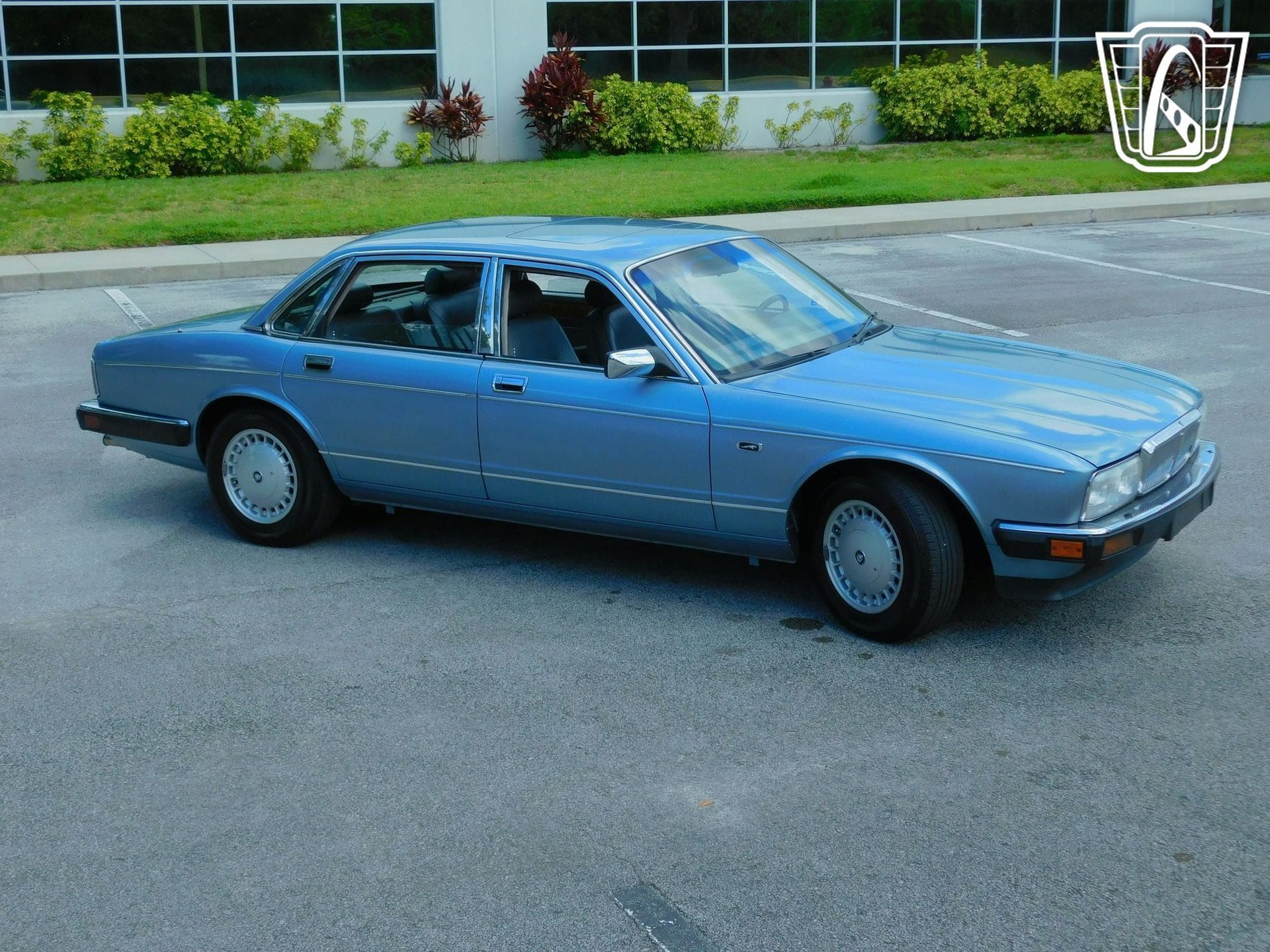 Used 1991 Jaguar XJ Vanden Plas RWD image 18