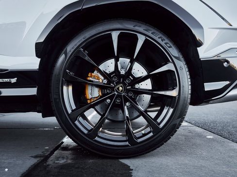 Used 2024 Lamborghini Urus S image 20