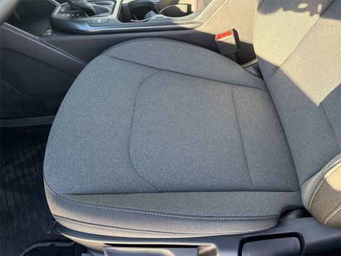 New 2025 Kia K4 LXS image 9