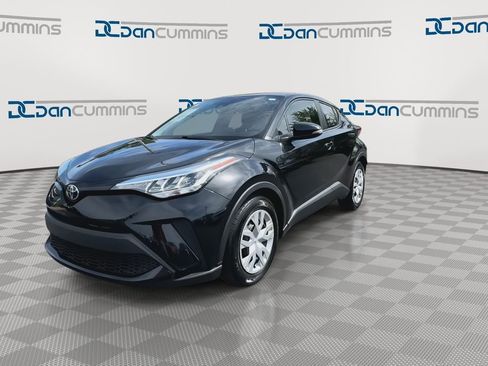 Used 2021 Toyota C-HR LE FWD image 4