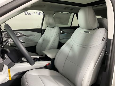 New 2026 Ford Explorer Platinum AWD/4WD image 14